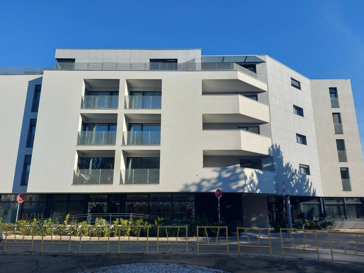 Subarx Centrum Nitra Buitenkant foto